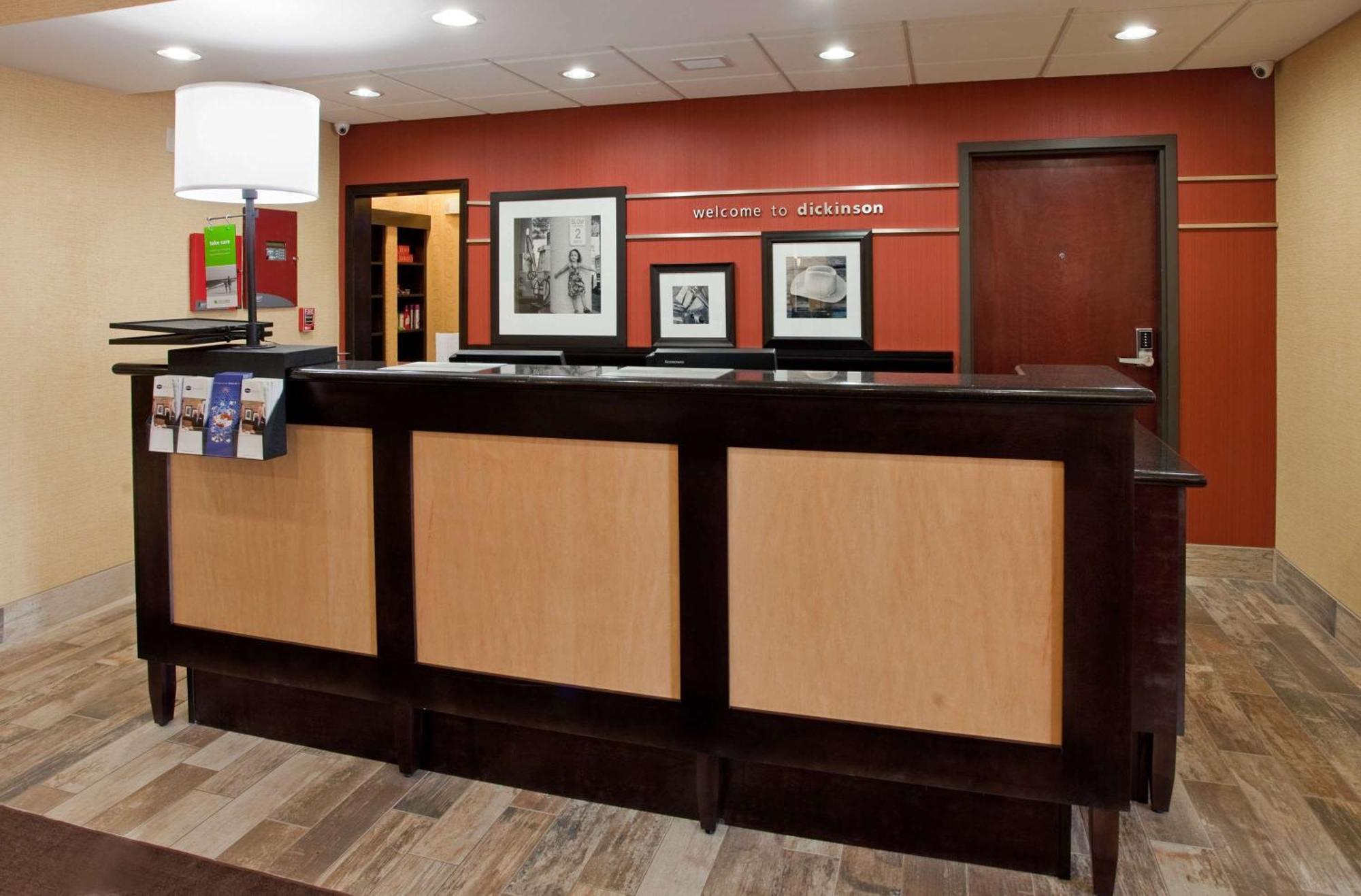 Hampton Inn & Suites Dickinson Nd Zewnętrze zdjęcie