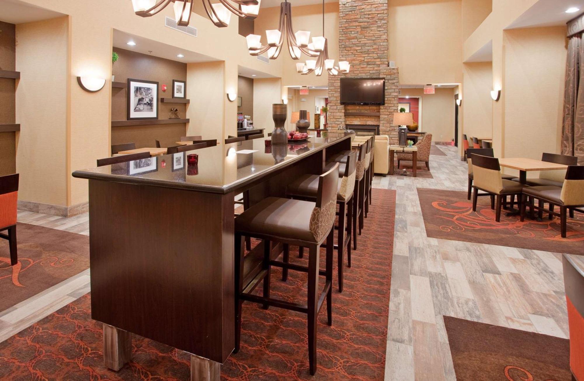 Hampton Inn & Suites Dickinson Nd Zewnętrze zdjęcie